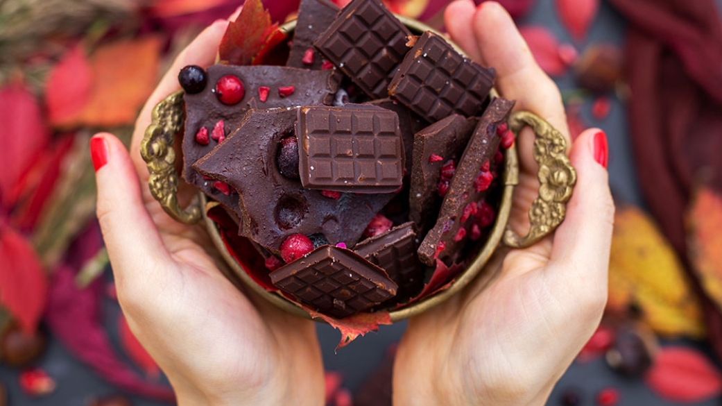 Chocolat artisanal vs chocolat industriel : 5 bonnes raisons de choisir Choco Mon Amour pour Pâques 